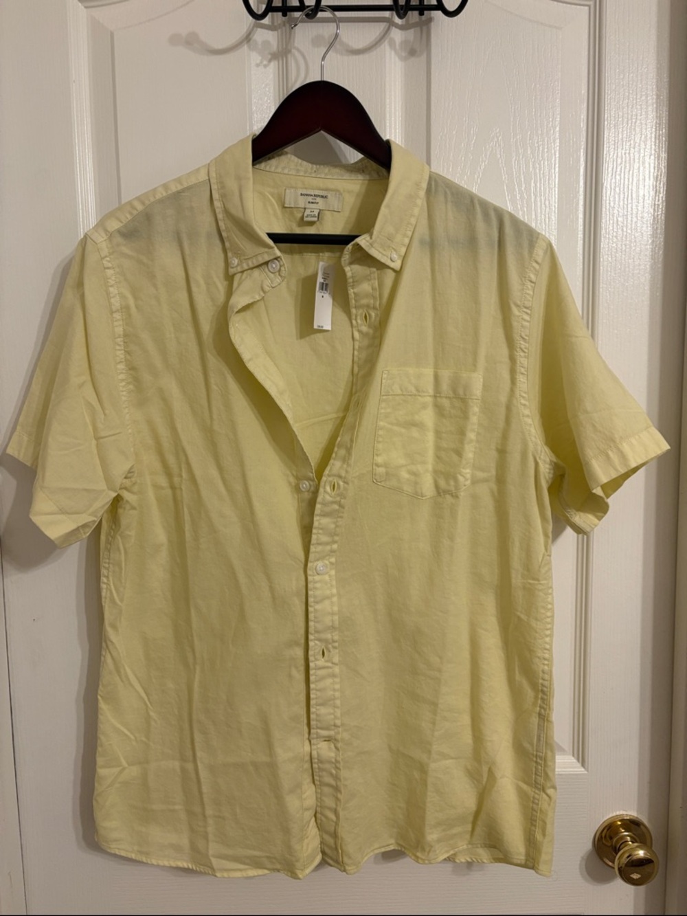Banana Republic Pale Yellow Short-Sleeve Button-Down Shirt 100% Cotton